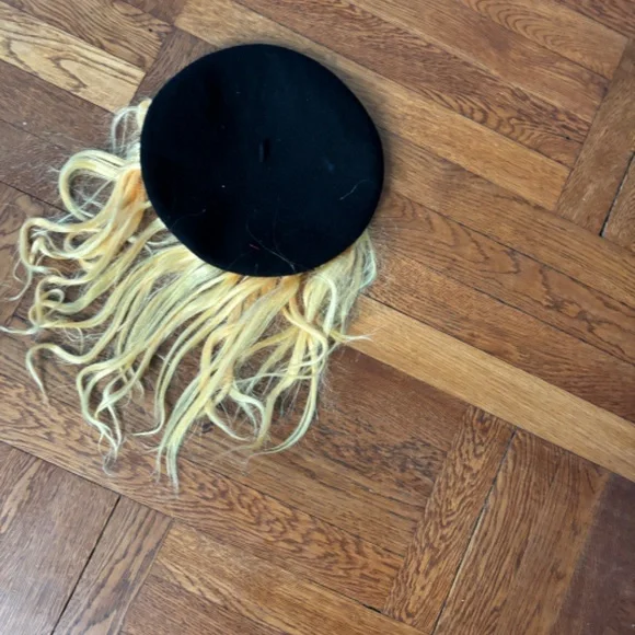 Vintage French Beret Wool Hat with Attached Wig - Picture 6 of 8